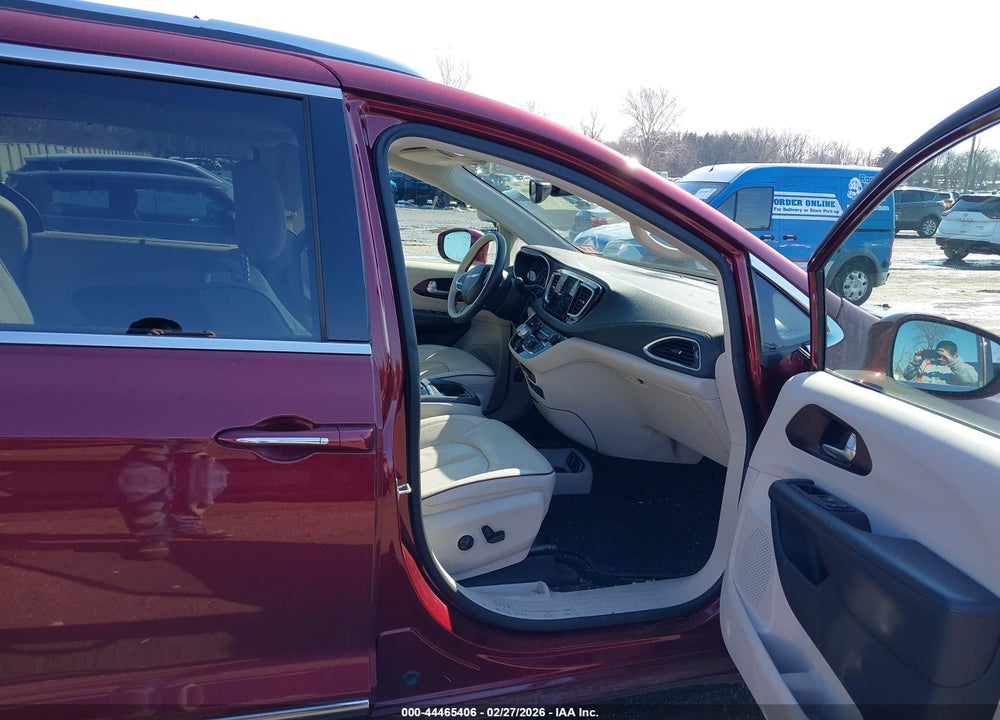 2018 CHRYSLER PACIFICA LIMITED VIN: 2C4RC1GG7JR306031