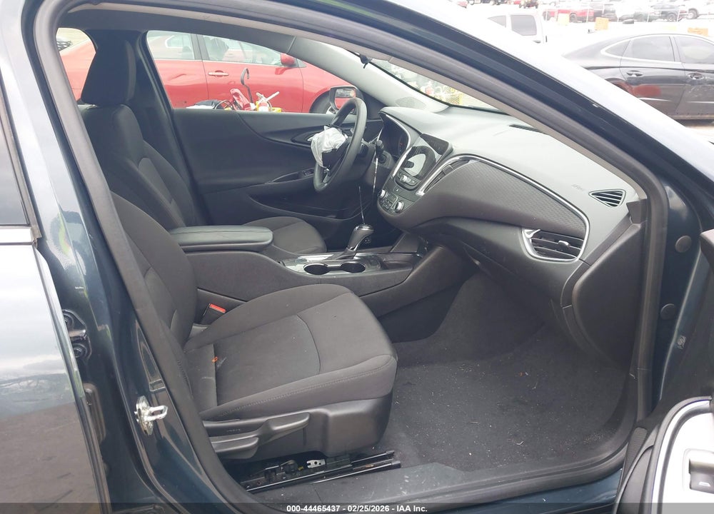 2019 CHEVROLET MALIBU LT VIN: 1G1ZD5ST1KF135156