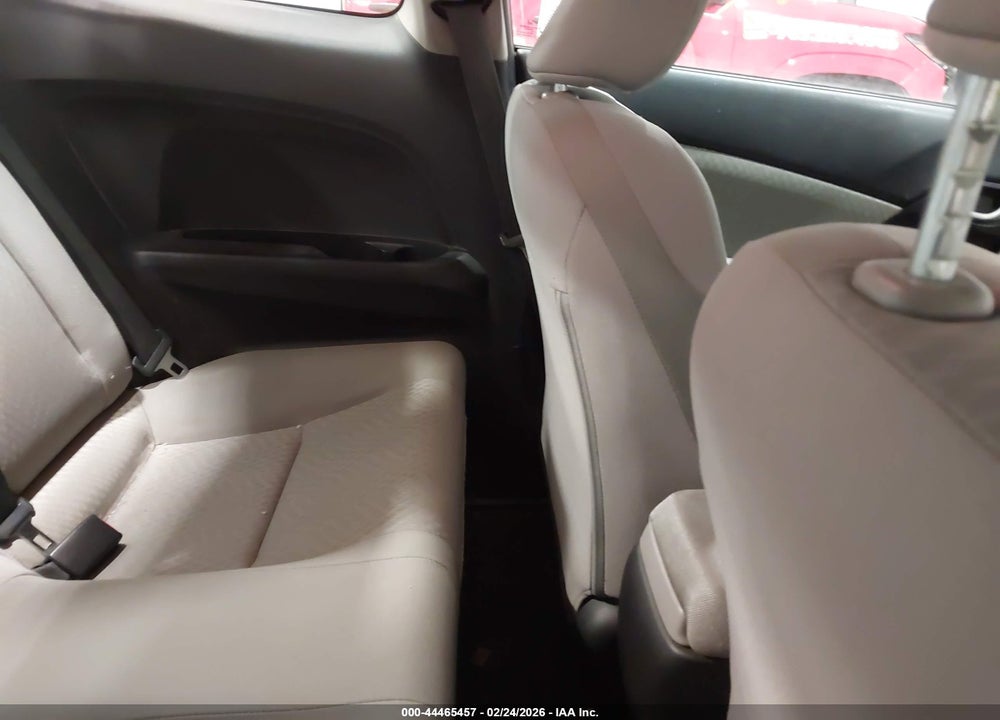 2015 HONDA CIVIC LX VIN: 2HGFG3B51FH510427