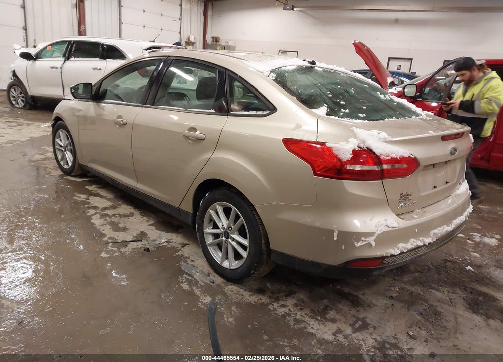 2017 FORD FOCUS SE VIN: 1FADP3F29HL325804