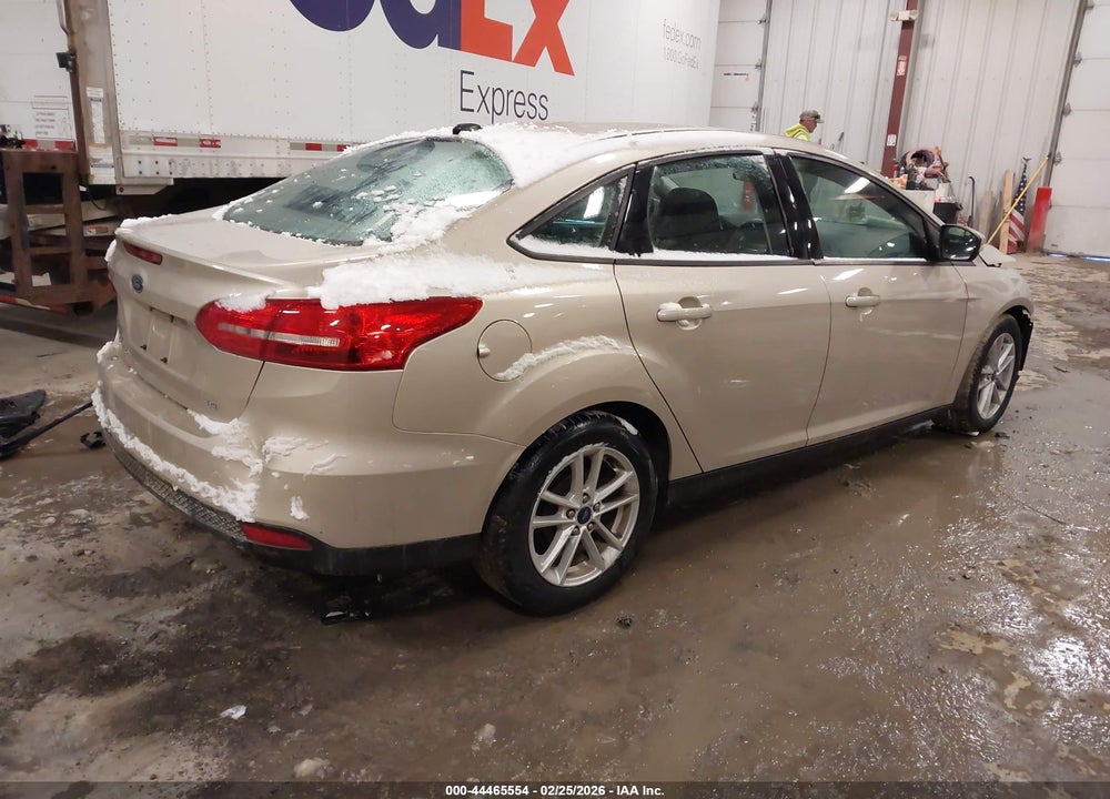 2017 FORD FOCUS SE VIN: 1FADP3F29HL325804