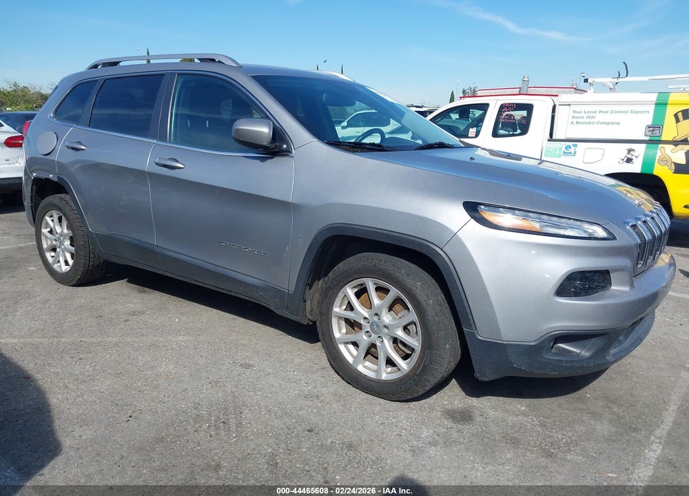 2015 JEEP CHEROKEE LATITUDE VIN: 1C4PJLCB2FW656037