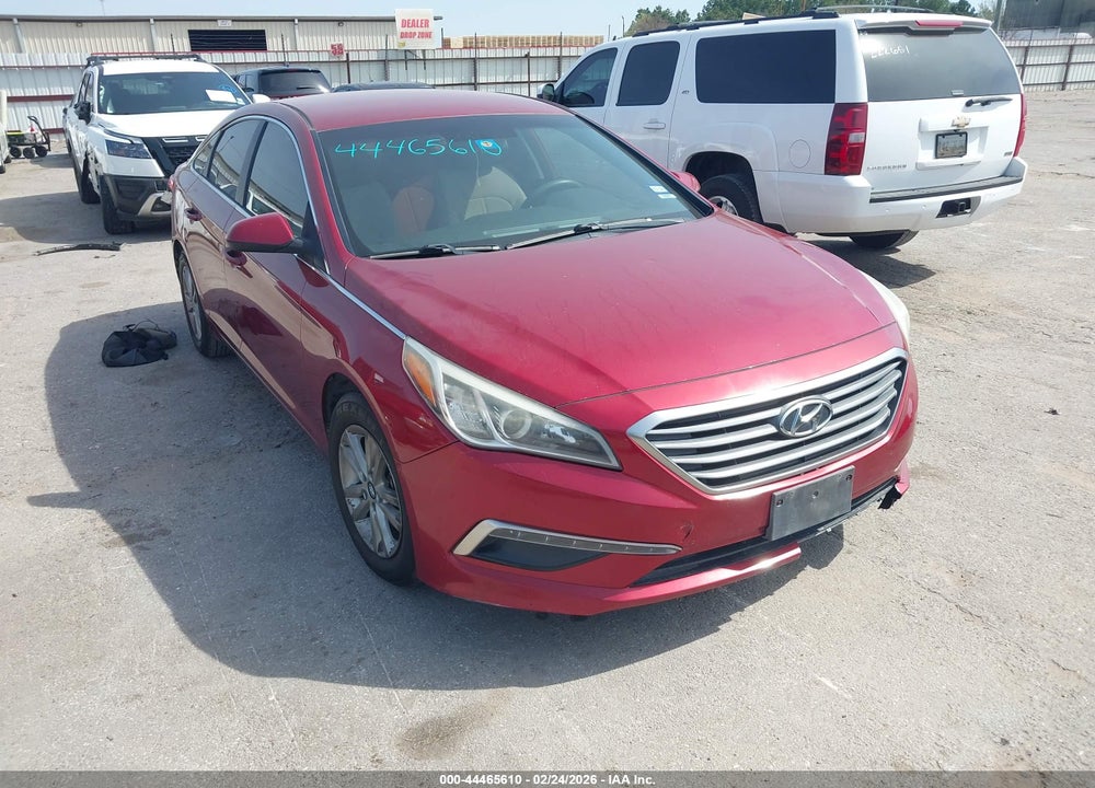 2015 HYUNDAI SONATA SE VIN: 5NPE24AFXFH129207