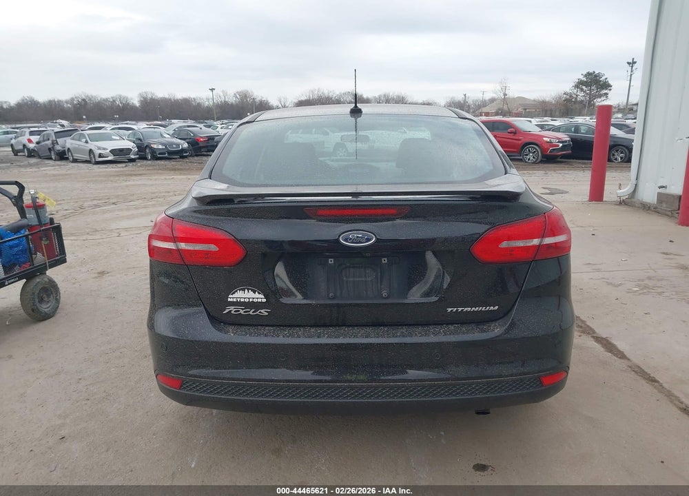 2018 FORD FOCUS TITANIUM VIN: 1FADP3J24JL280705