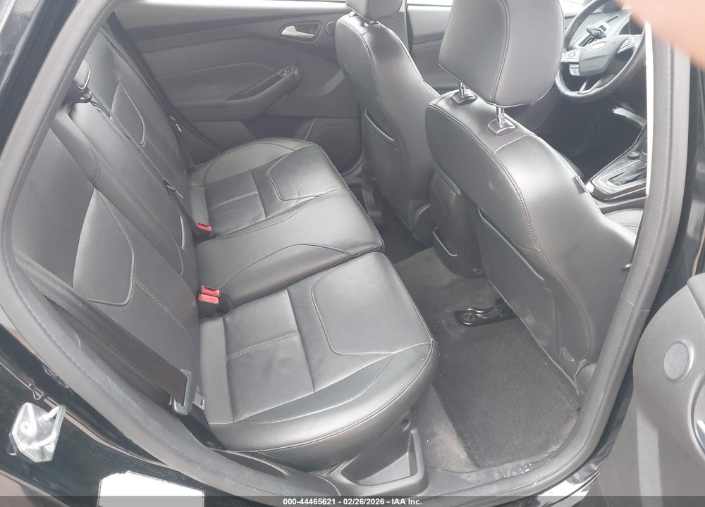 2018 FORD FOCUS TITANIUM VIN: 1FADP3J24JL280705