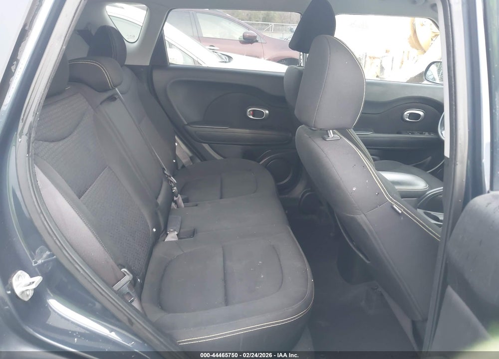 2014 KIA SOUL + VIN: KNDJP3A57E7019932