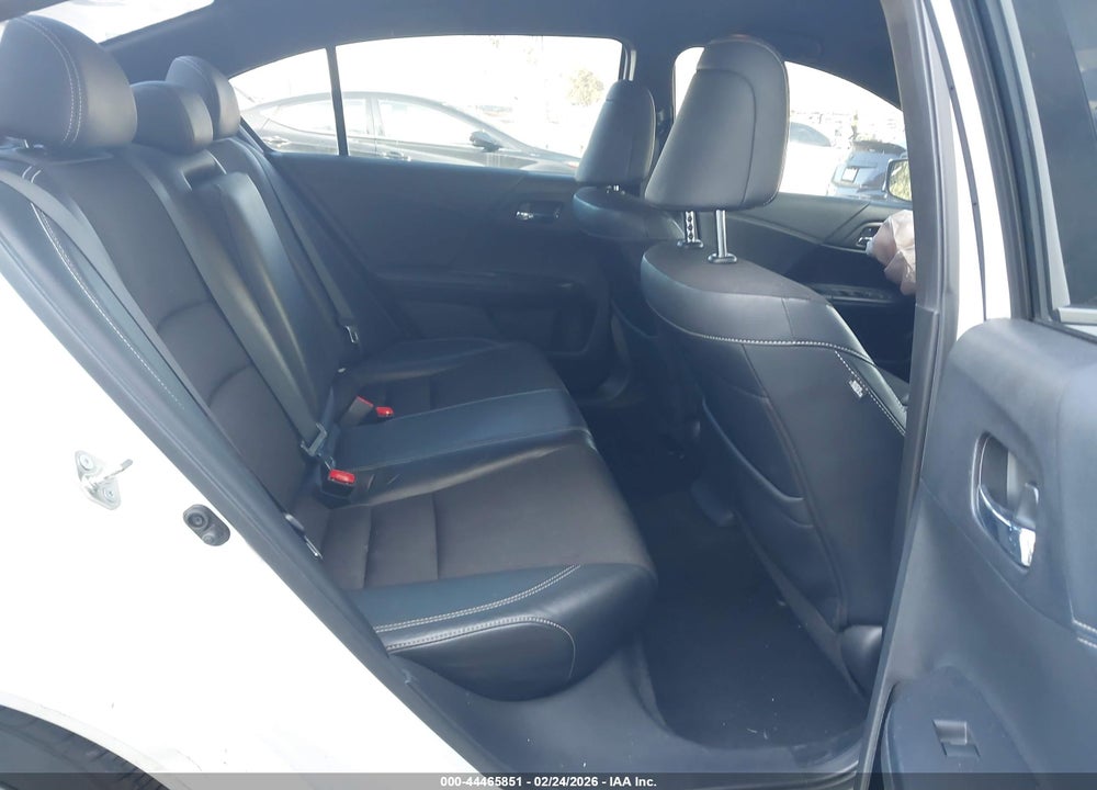 2017 HONDA ACCORD SPORT VIN: 1HGCR2F60HA069269