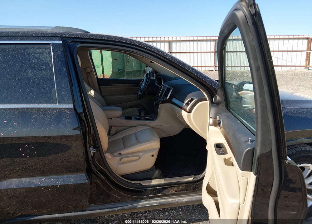 2015 JEEP GRAND CHEROKEE LAREDO VIN: 1C4RJEAG5FC714033