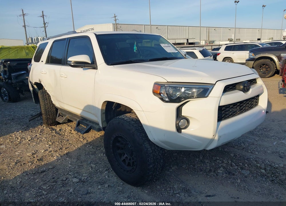 2018 TOYOTA 4RUNNER SR5 PREMIUM VIN: JTEBU5JR5J5523618