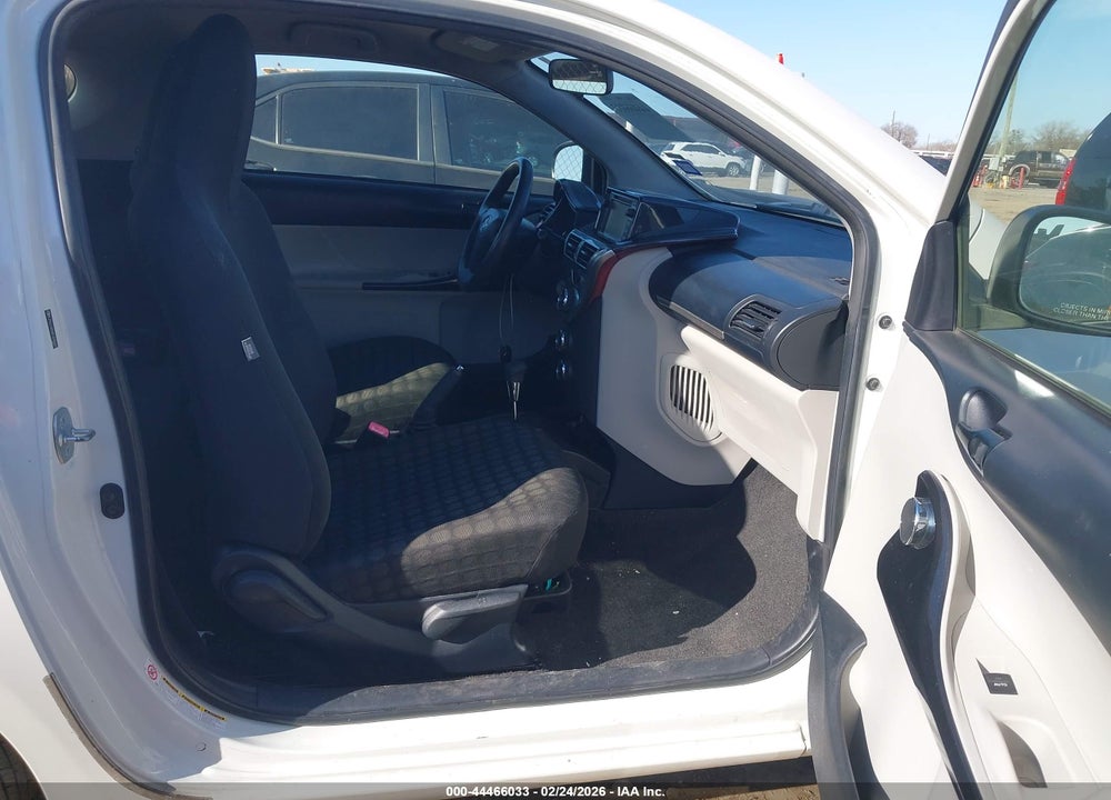 2014 SCION IQ VIN: JTNJJXB08EJ030447