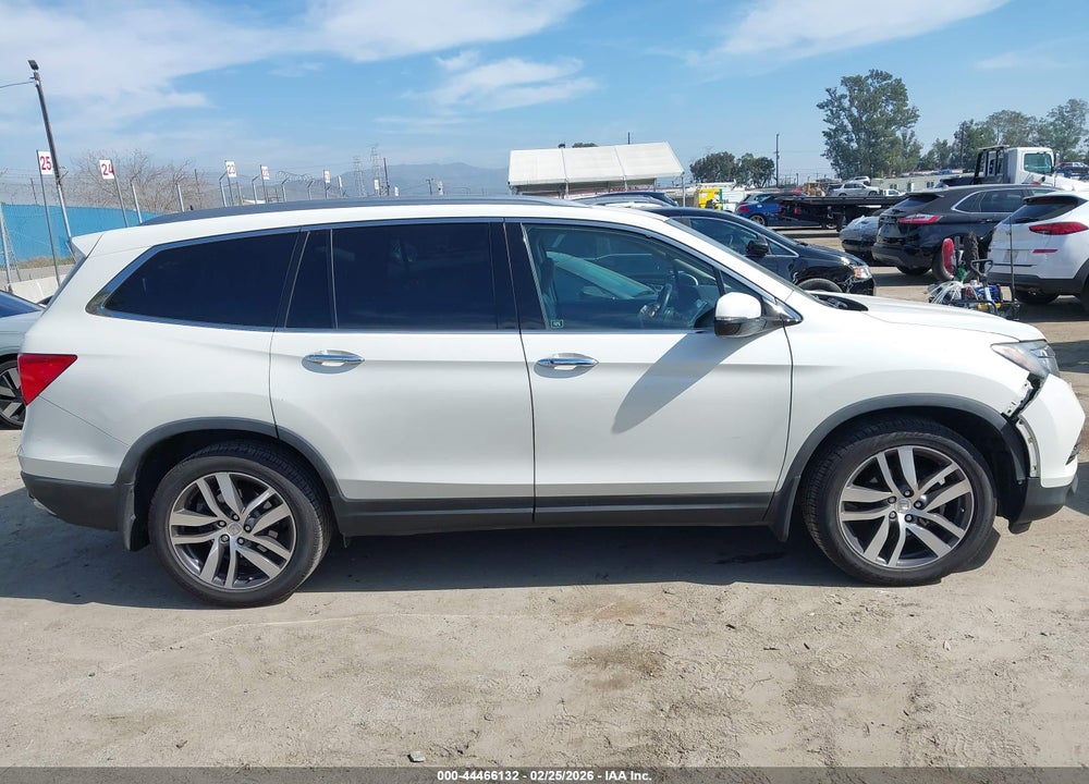 2017 HONDA PILOT ELITE VIN: 5FNYF6H09HB070442