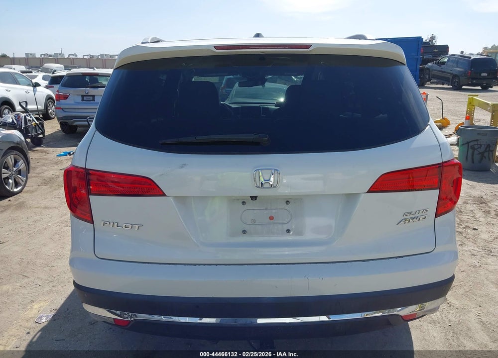 2017 HONDA PILOT ELITE VIN: 5FNYF6H09HB070442