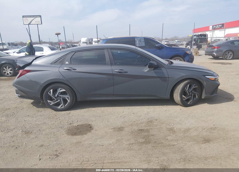 2025 HYUNDAI ELANTRA SEL SPORT VIN: KMHLM4DG8SU953093