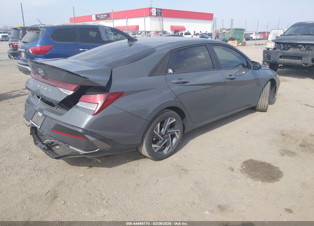 2025 HYUNDAI ELANTRA SEL SPORT VIN: KMHLM4DG8SU953093