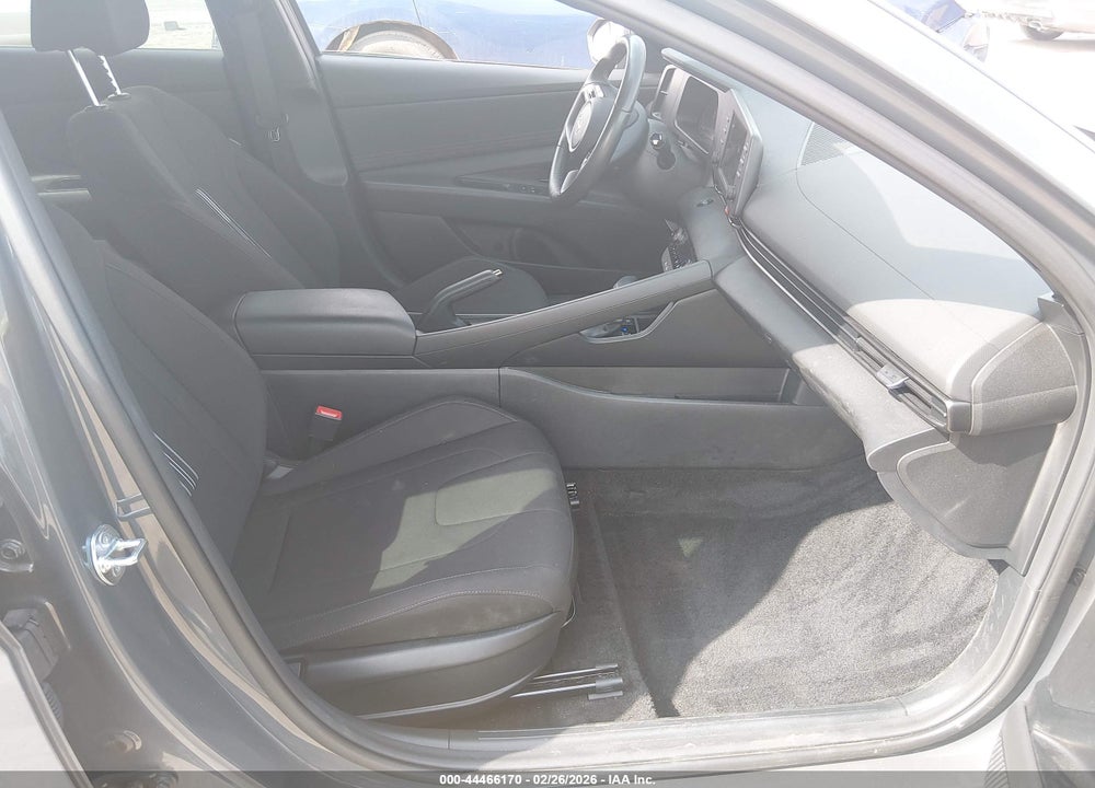 2025 HYUNDAI ELANTRA SEL SPORT VIN: KMHLM4DG8SU953093