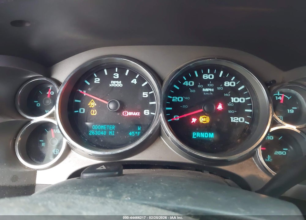 2011 CHEVROLET SILVERADO 1500 LT VIN: 3GCPKSE3XBG321453