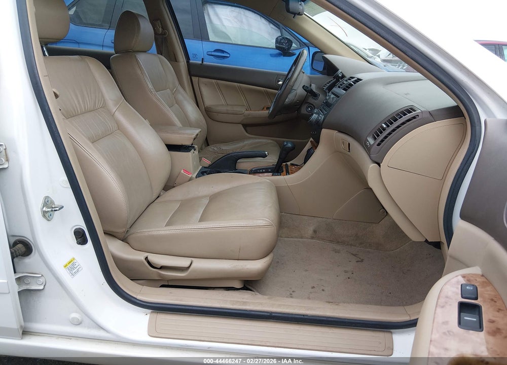2004 HONDA ACCORD 2.4 EX VIN: 1HGCM56844A163411