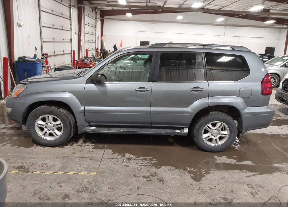 2003 LEXUS GX 470 VIN: JTJBT20X530005138