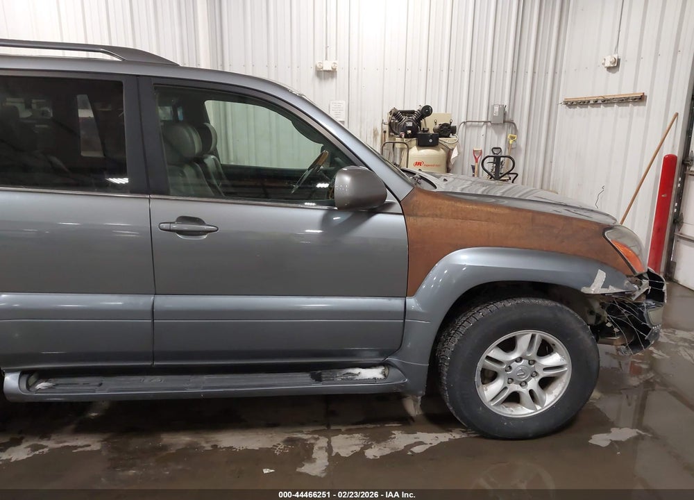 2003 LEXUS GX 470 VIN: JTJBT20X530005138