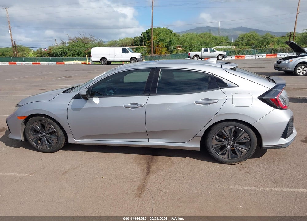 2019 HONDA CIVIC EX VIN: SHHFK7H64KU208200
