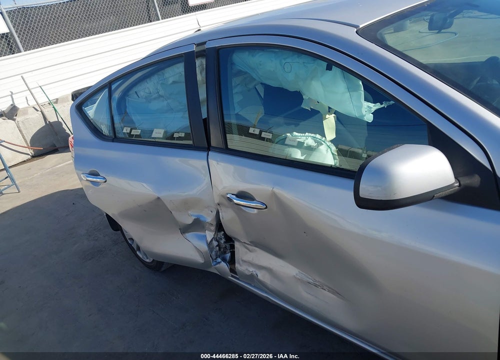 2013 NISSAN VERSA 1.6 SV VIN: 3N1CN7AP8DL865880