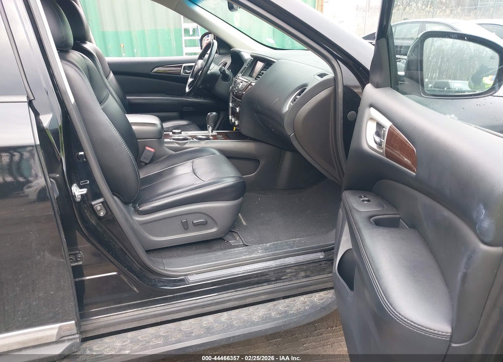 2014 NISSAN PATHFINDER SL VIN: 5N1AR2MM1EC730522