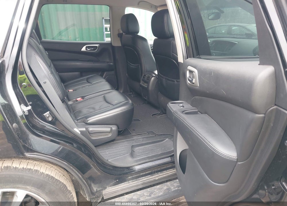 2014 NISSAN PATHFINDER SL VIN: 5N1AR2MM1EC730522