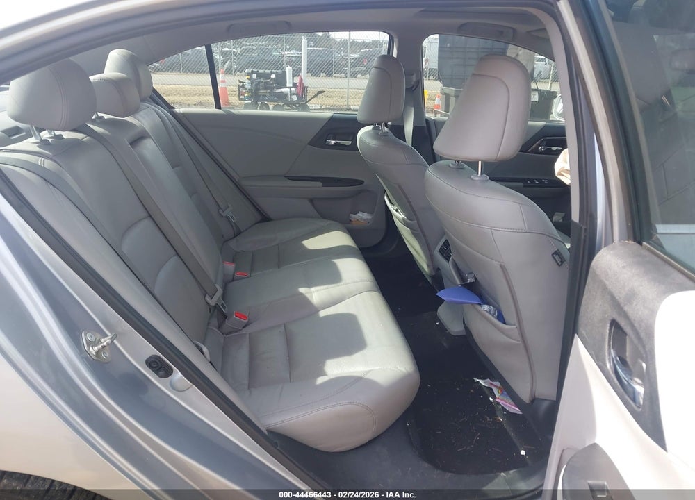 2016 HONDA ACCORD EX-L VIN: 1HGCR2F9XGA158808