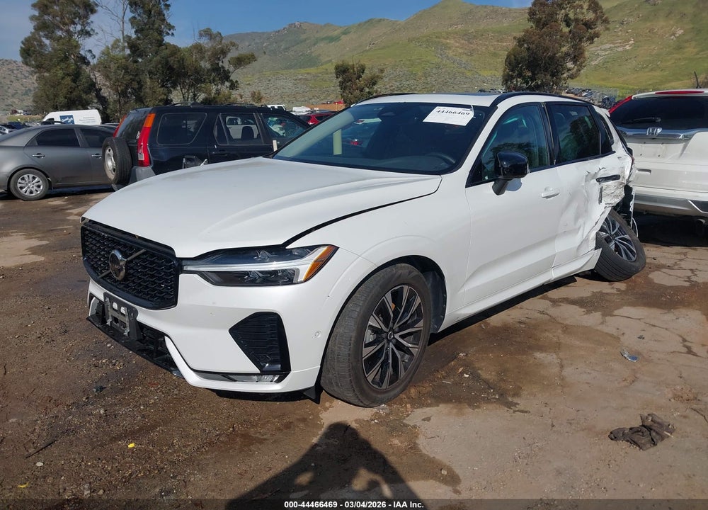 2024 VOLVO XC60 B5 PLUS DARK THEME VIN: YV4L12RL5R1911352
