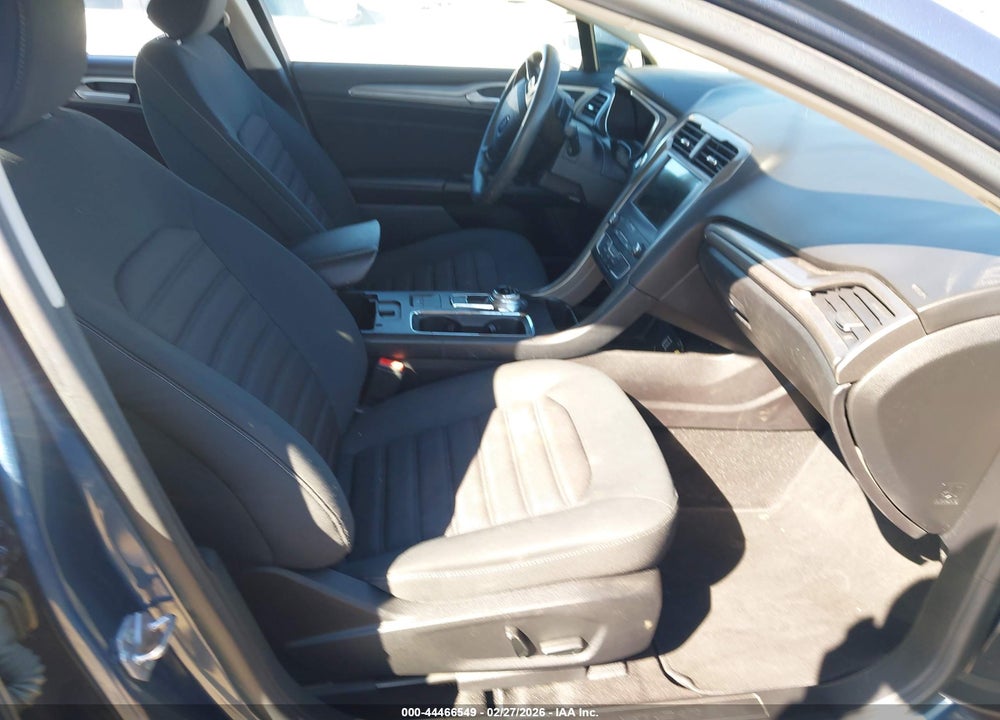 2019 FORD FUSION SE VIN: 3FA6P0HD6KR219342