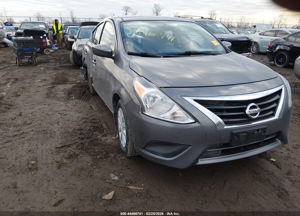 2019 NISSAN VERSA 1.6 S VIN: 3N1CN7AP8KL803151