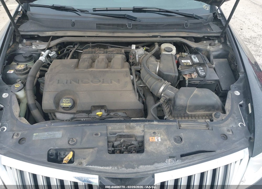 2011 LINCOLN MKS VIN: 1LNHL9DR2BG605070