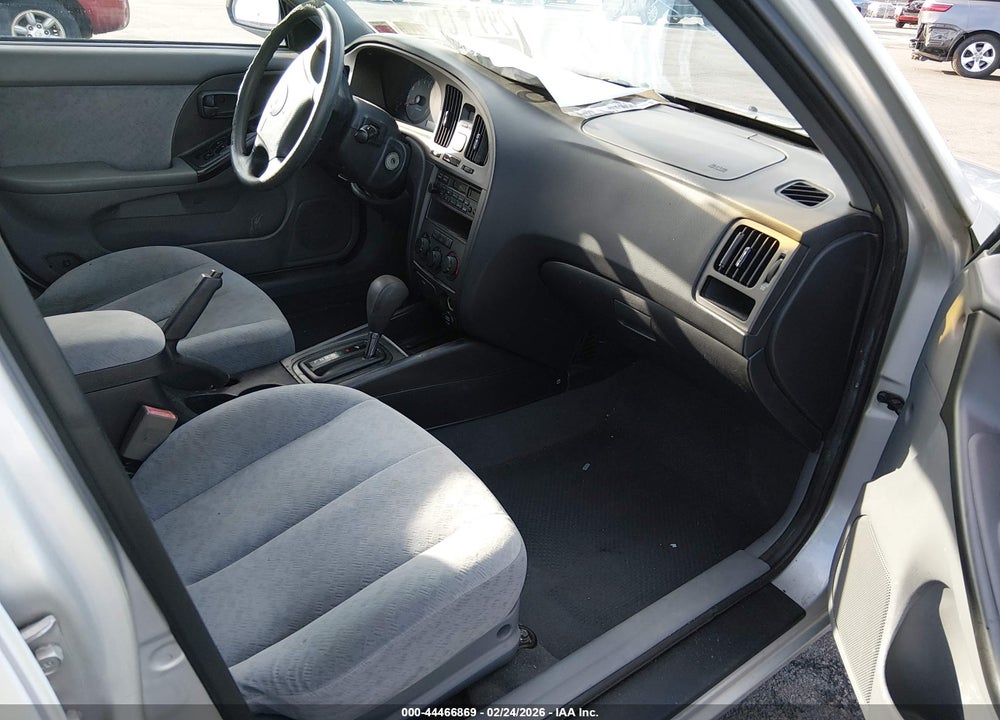 2004 HYUNDAI ELANTRA GLS/GT VIN: KMHDN46D64U756883