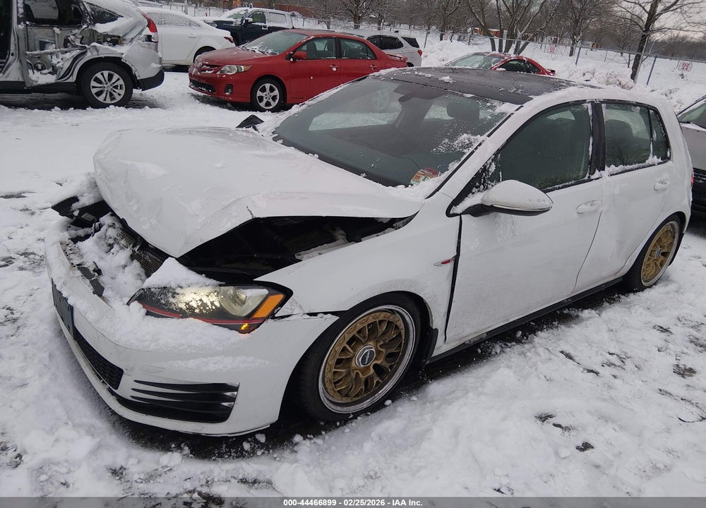 2015 VOLKSWAGEN GOLF GTI 2.0T SE 4-DOOR VIN: 3VW4T7AUXFM054752
