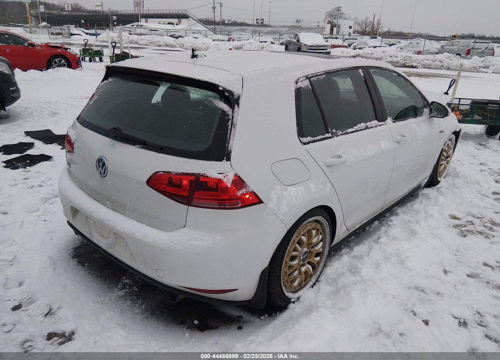 2015 VOLKSWAGEN GOLF GTI 2.0T SE 4-DOOR VIN: 3VW4T7AUXFM054752