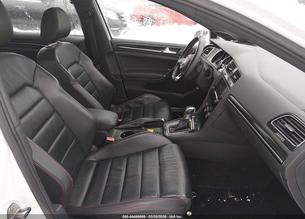 2015 VOLKSWAGEN GOLF GTI 2.0T SE 4-DOOR VIN: 3VW4T7AUXFM054752