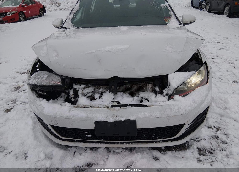 2015 VOLKSWAGEN GOLF GTI 2.0T SE 4-DOOR VIN: 3VW4T7AUXFM054752