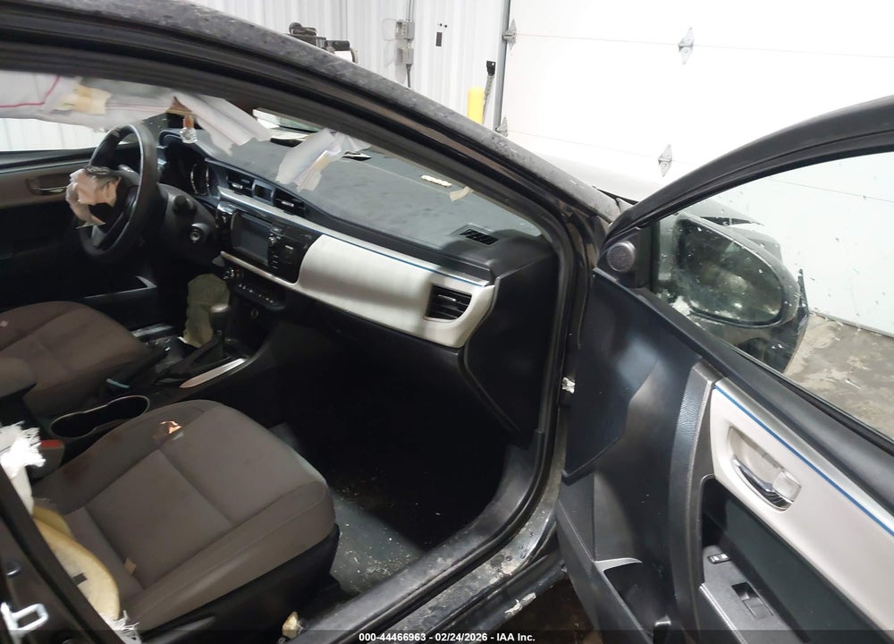 2016 TOYOTA COROLLA LE VIN: 5YFBURHE2GP551290