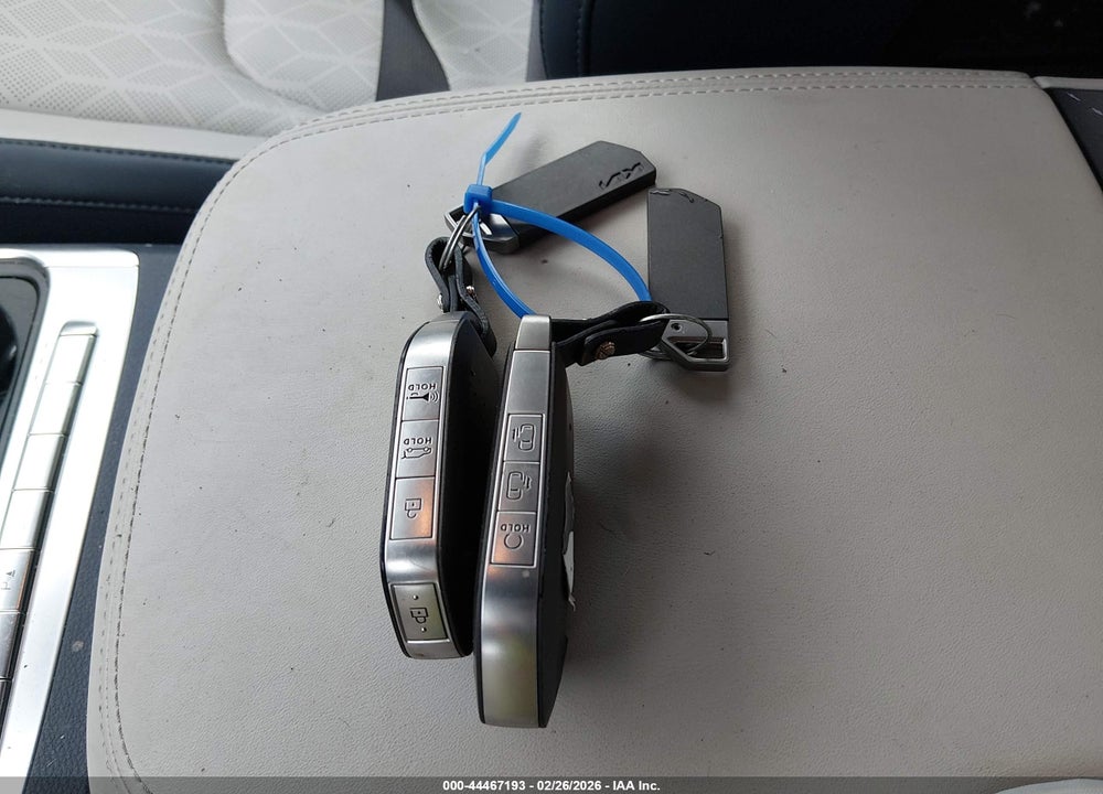 2025 KIA CARNIVAL MPV EX VIN: KNDNC5K39S6506444