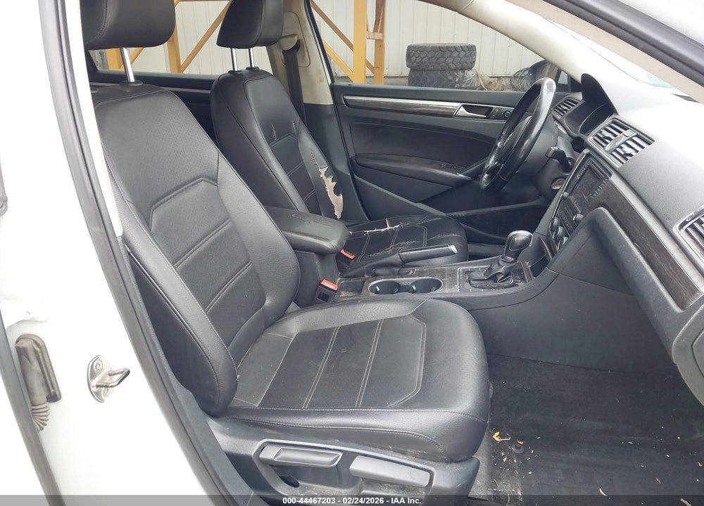 2016 VOLKSWAGEN PASSAT 1.8T SE VIN: 1VWBT7A32GC057372