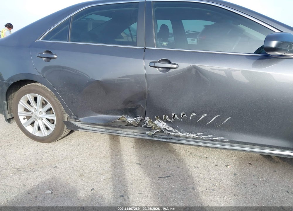 2013 TOYOTA CAMRY XLE V6 VIN: 4T1BK1FK8DU020928