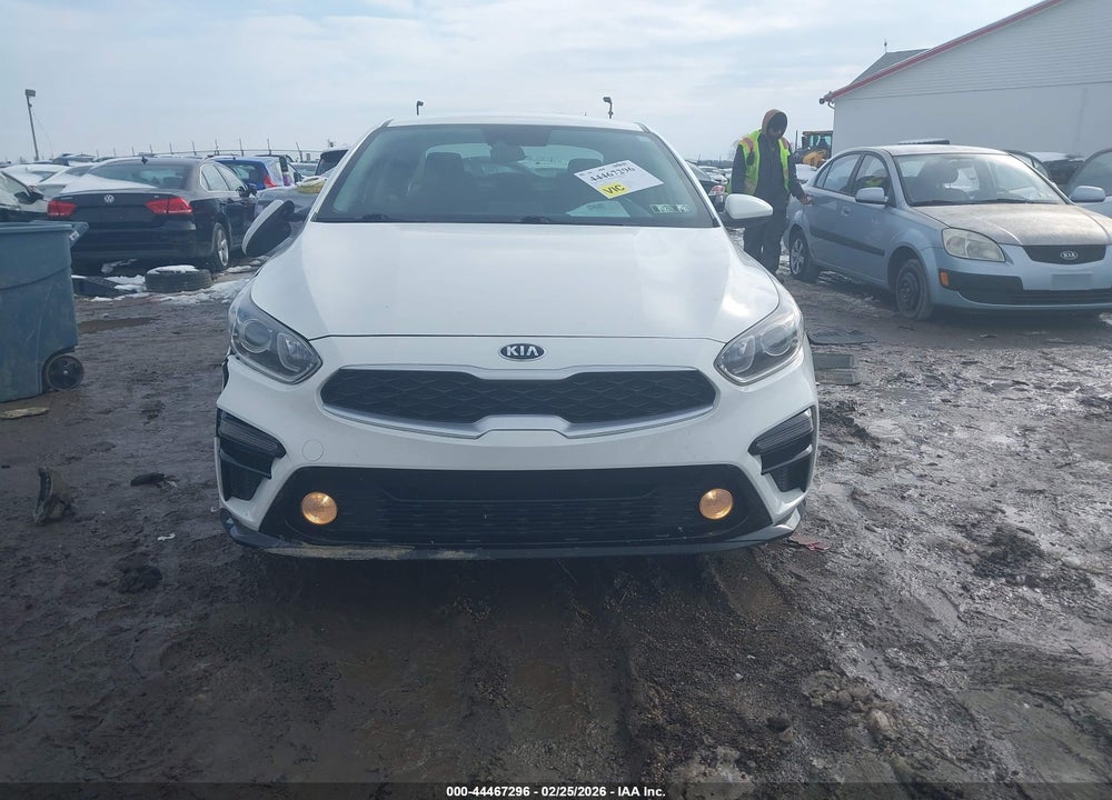 2019 KIA FORTE LXS VIN: 3KPF24AD5KE087286