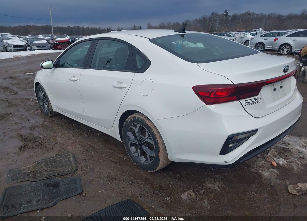 2019 KIA FORTE LXS VIN: 3KPF24AD5KE087286