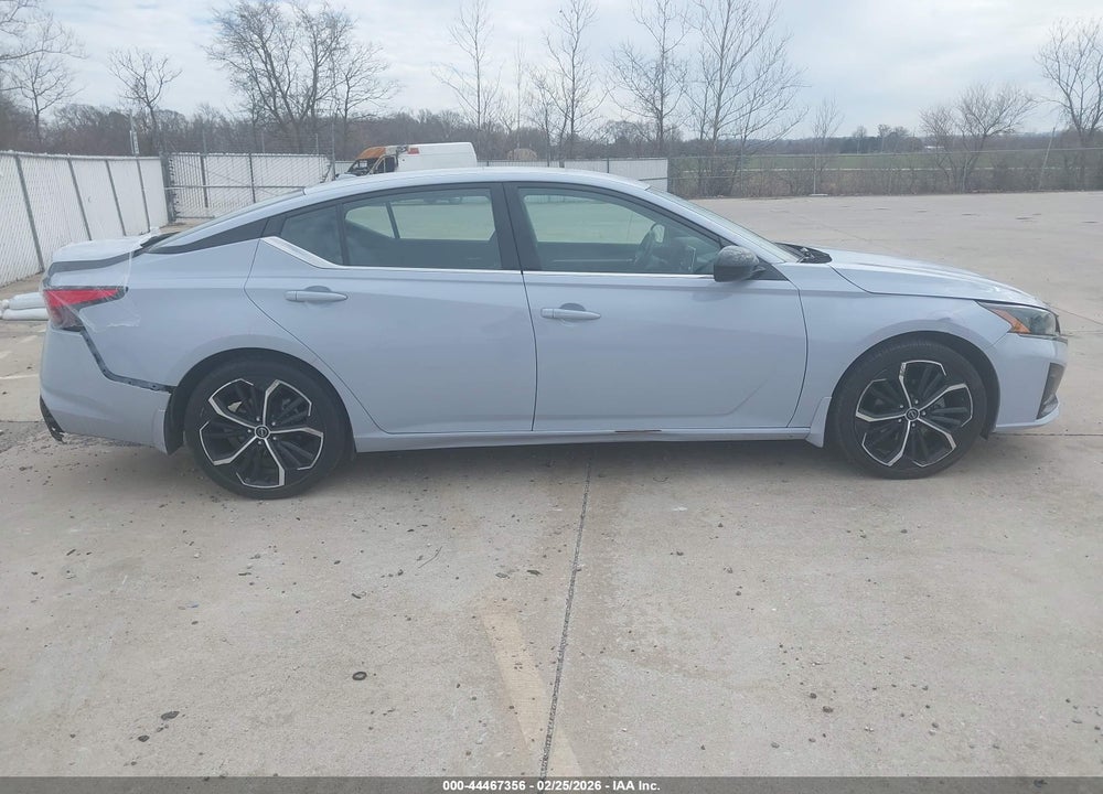 2023 NISSAN ALTIMA SR FWD VIN: 1N4BL4CV7PN399605