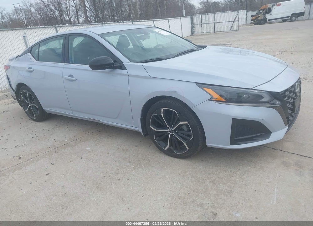 2023 NISSAN ALTIMA SR FWD VIN: 1N4BL4CV7PN399605