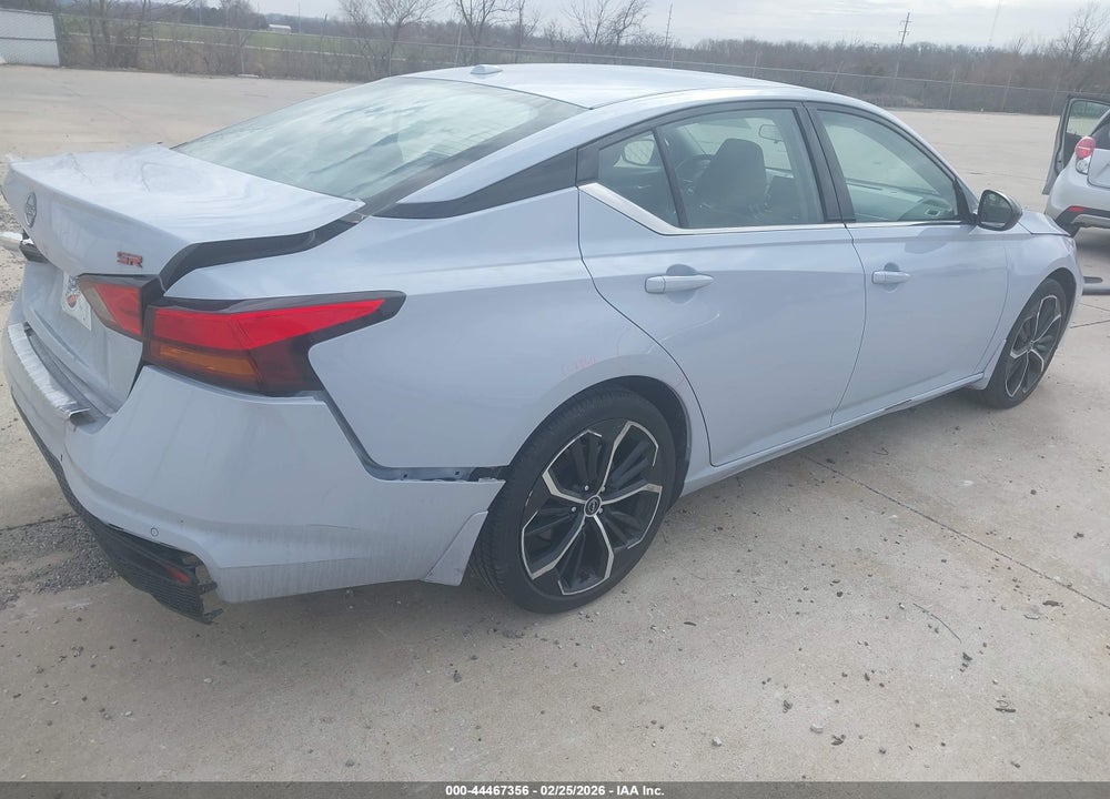 2023 NISSAN ALTIMA SR FWD VIN: 1N4BL4CV7PN399605