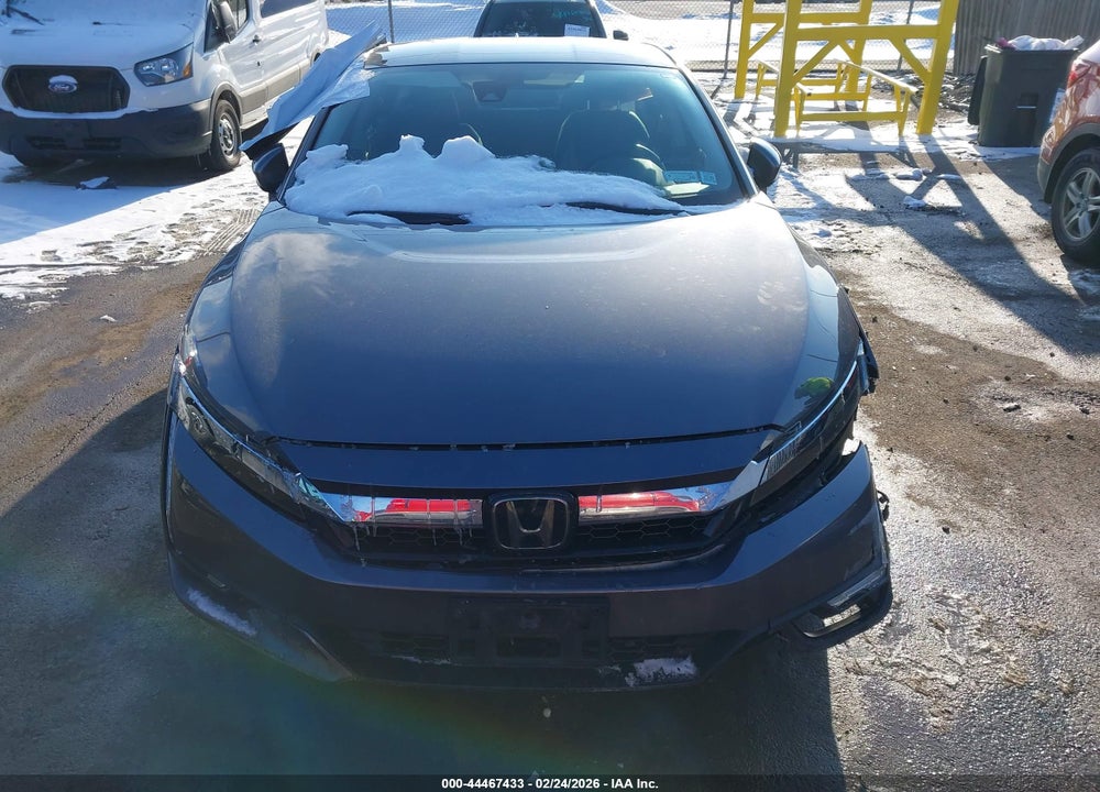 2018 HONDA CLARITY PLUG-IN HYBRID VIN: JHMZC5F1XJC013798