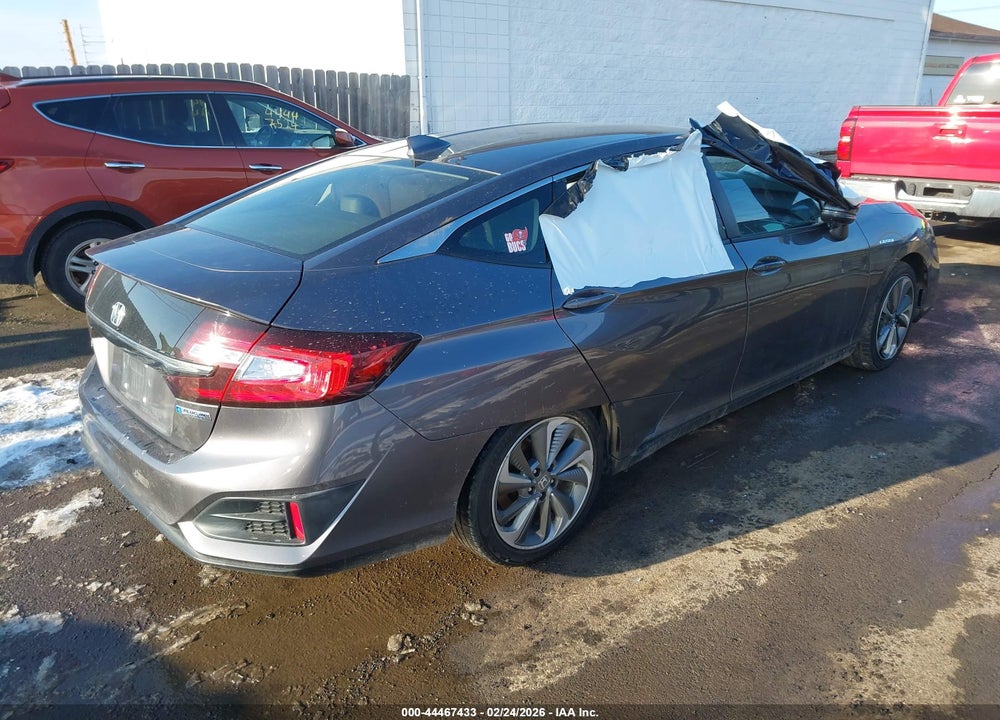 2018 HONDA CLARITY PLUG-IN HYBRID VIN: JHMZC5F1XJC013798