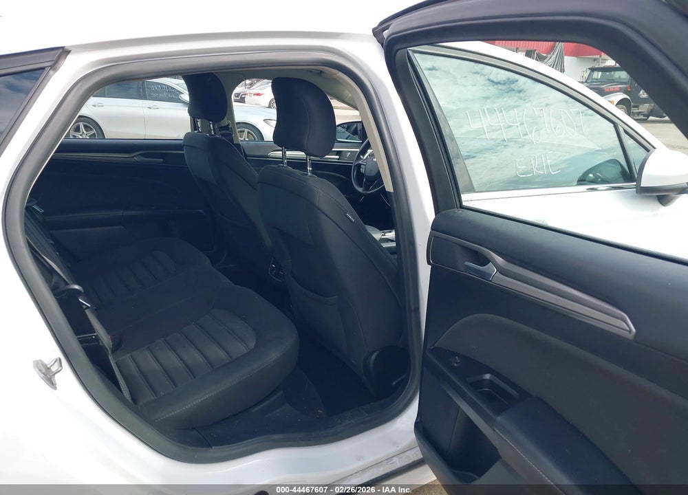 2017 FORD FUSION SE VIN: 3FA6P0HD8HR270897