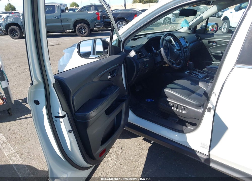 2017 HONDA PILOT EX-L VIN: 5FNYF5H56HB036223